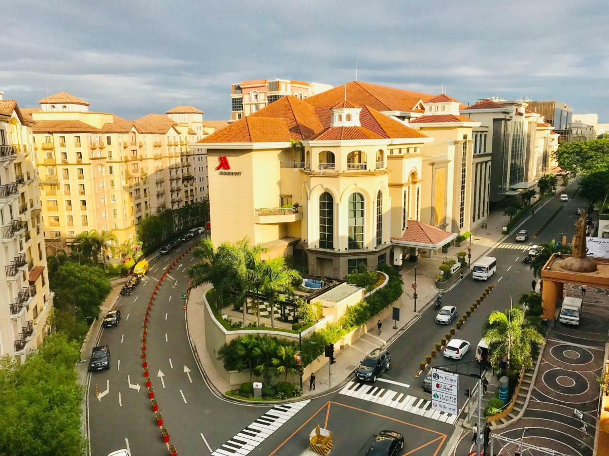 One Palm Tree Villas Across Naia-T3 Manila Eksteriør billede